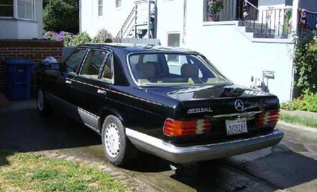1988 Mercedes-Benz 400-Series