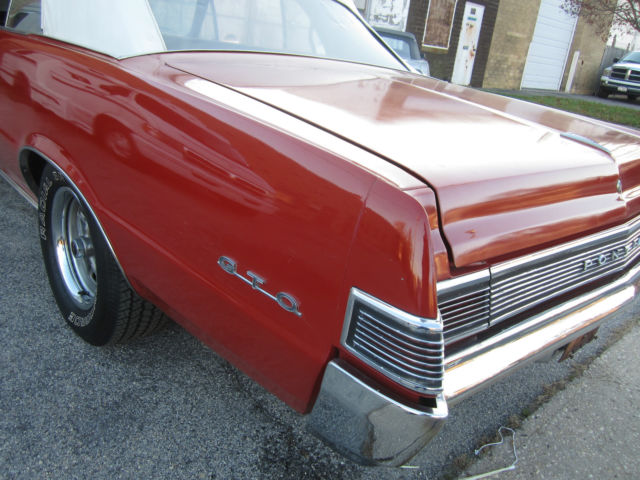 1965 Pontiac GTO CONVERTIBLE - photo 2