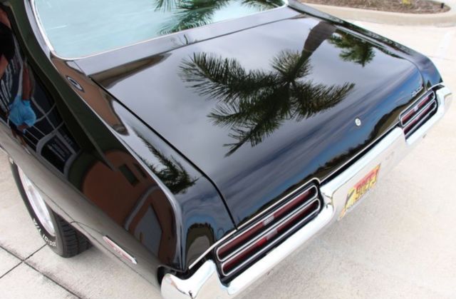 1969 Pontiac GTO Coupe 2 Door - photo 4