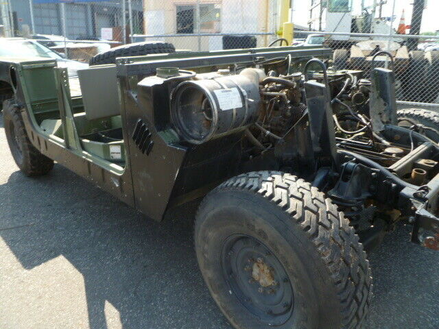 1985 Hummer H1