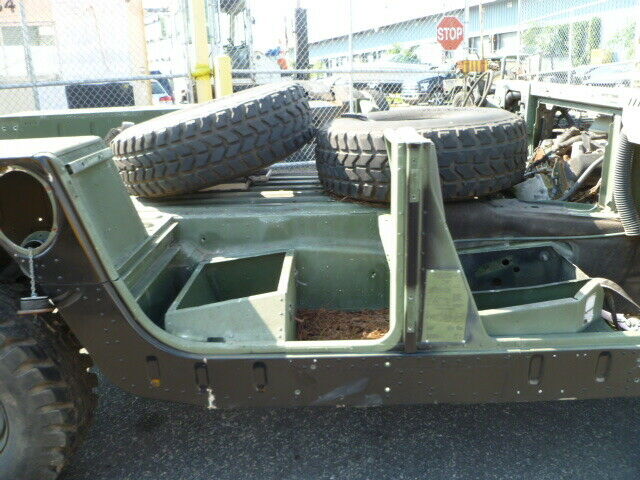 1985 Hummer H1 - photo 2