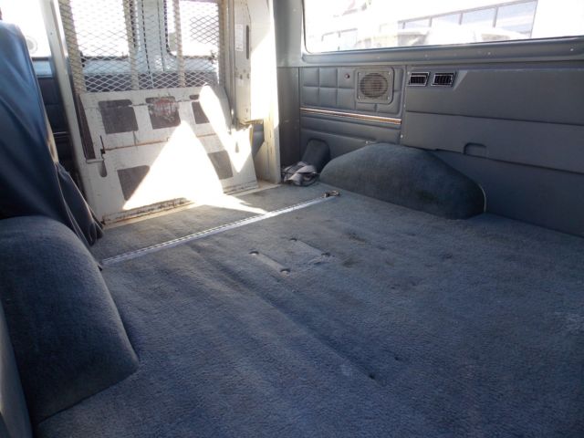 1991 Ford E-Series Van XLT - photo 10