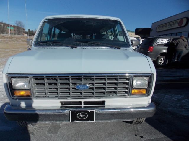 1991 Ford E-Series Van XLT - photo 5