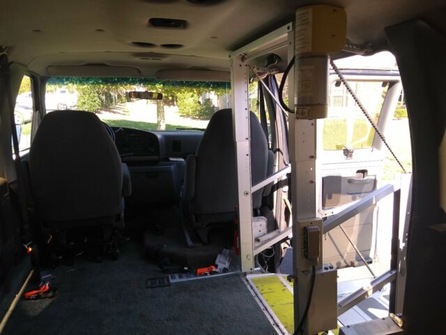 1994 Ford E-Series Van - photo 10
