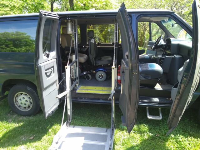 1994 Ford E-Series Van - photo 3
