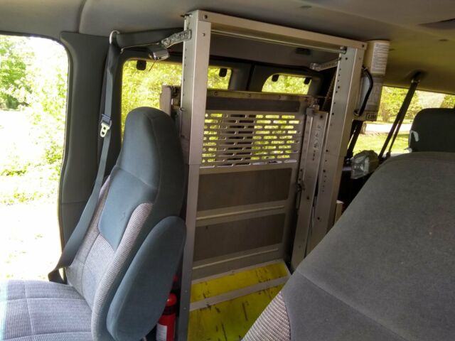 1994 Ford E-Series Van - photo 7