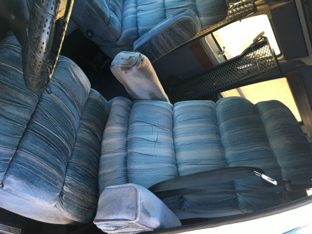 1992 Dodge Other Base Extended Passenger Van 3-Door - photo 9