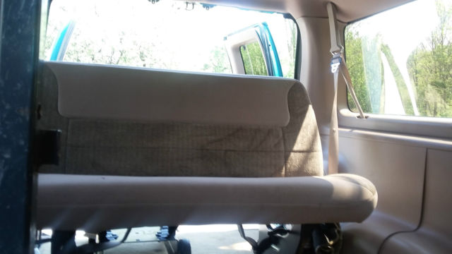 1994 Ford E-Series Van - photo 7