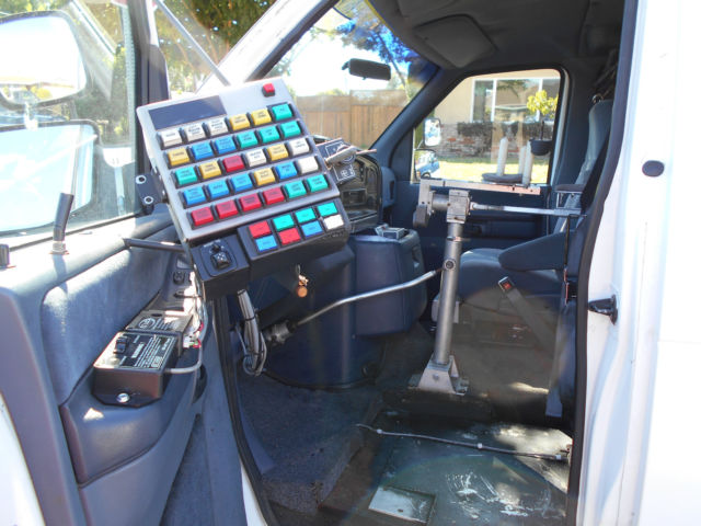 1993 Ford E-Series Van - photo 3