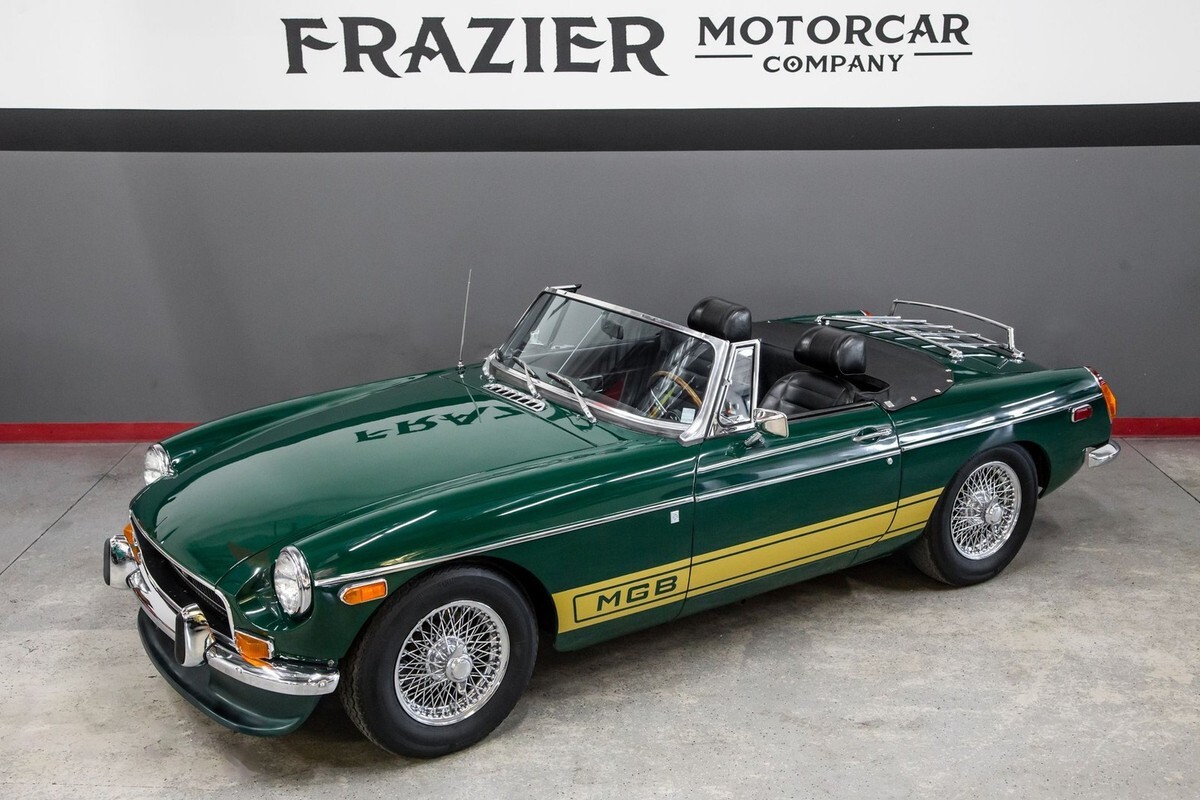 1970 MG British Racing Green MGB - photo 2
