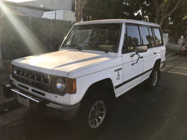 1989 Mitsubishi Montero - photo 3