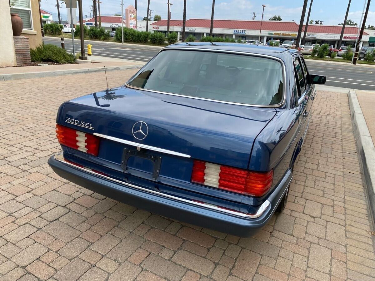 1989 Mercedes-Benz 300-Series 300SEL - photo 11