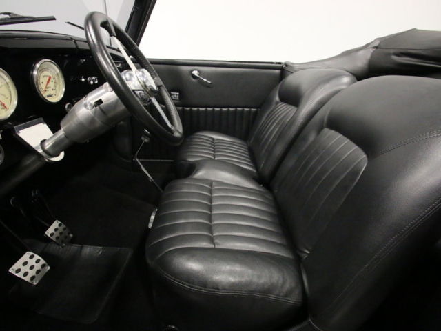 1936 Ford Cabriolet - photo 3