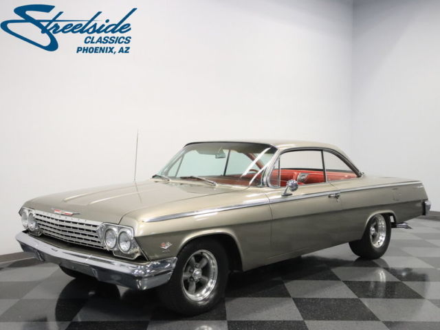 HARD-TO-FIND BUBBLE TOP, 409 V8, 4-SPD, PS/PB, STUNNING COLOR COMBO, SLEEK CAR!! 1962 Chevrolet Bel Air/150/210 Bubble Top