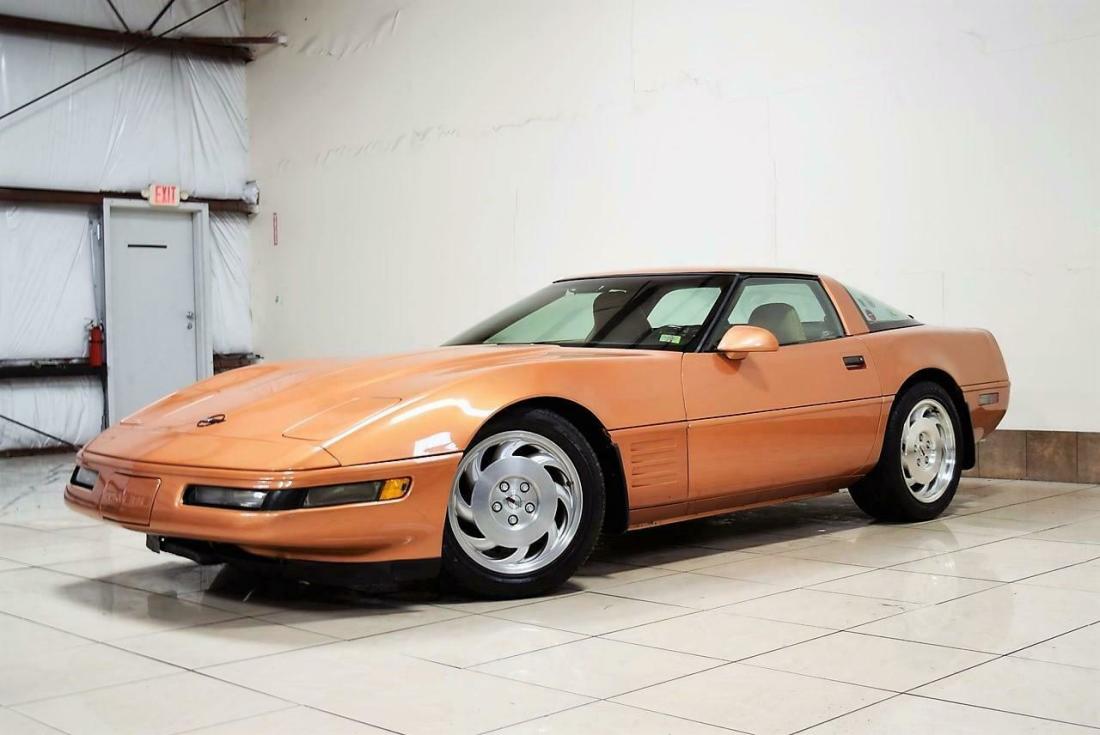 HARD TO FIND CHEVROLET CORVETTE C4 65K MILES TARGA-TOP COPPER METTALIC COLOR 1994 Chevrolet Corvette TARGA TOP