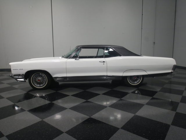 1966 Pontiac Grand Prix - photo 2
