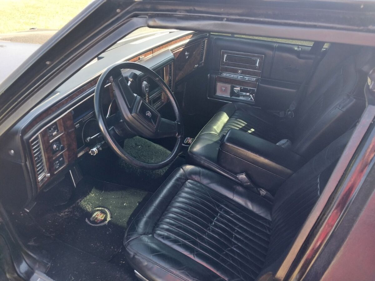 1992 Cadillac Fleetwood Brougham - photo 5