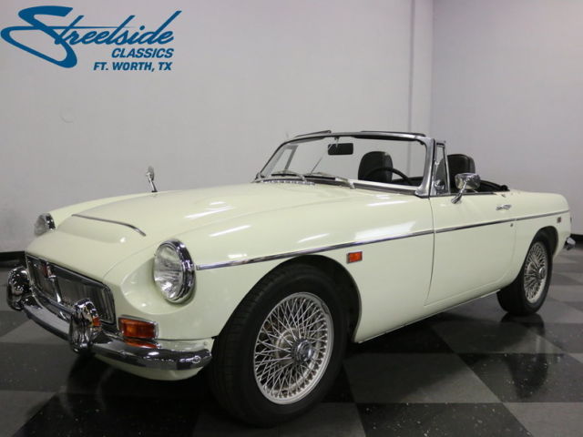 HARD TO FIND MGC! 2.9L 6 CYLINDER W/ 4 SPEED! FRESHLY RESTORED TO FACTORY SPECS! 1969 MG MGC