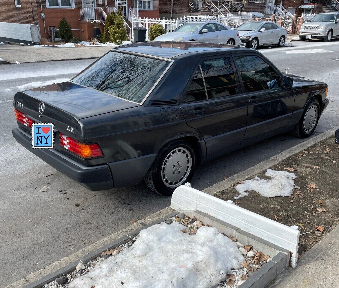 1993 Mercedes-Benz 190-Series E 2.6 - photo 4