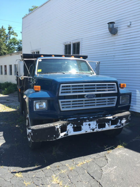 Hard-Working 1992 Blue Dump Truck 6.6L Inline 6 with Automatic Transmission 1992 Ford Dump Truck F600