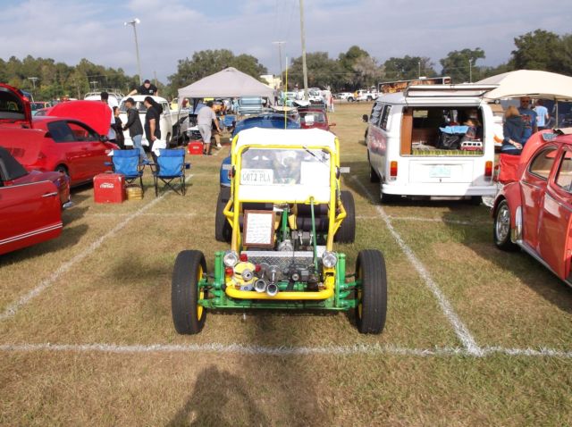 1980 Volkswagen Other Bucket racing seats with a 4 point harness - photo 2