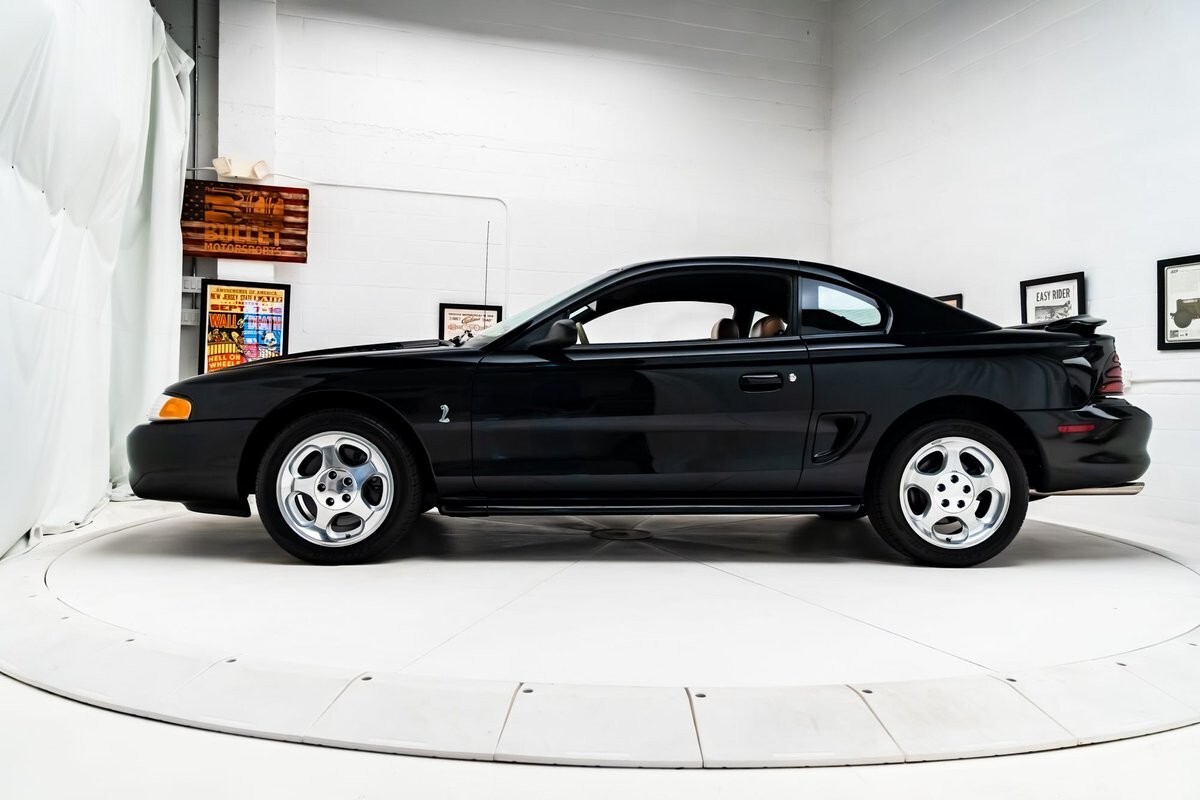 1994 Ford Mustang Cobra SVT - photo 2
