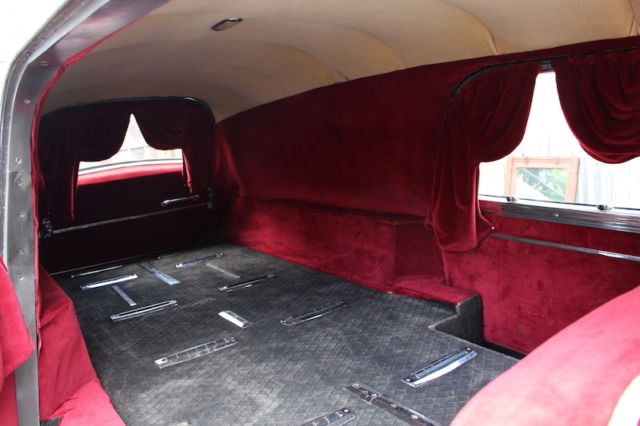 1949 Cadillac Hearse Hearse S&S Landau - photo 8