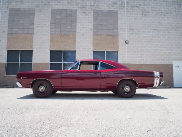 Hemi Super Bee, 1 of 31 4-speeds and 1 of 1 color for 1968 1968 Dodge Coronet Super Bee