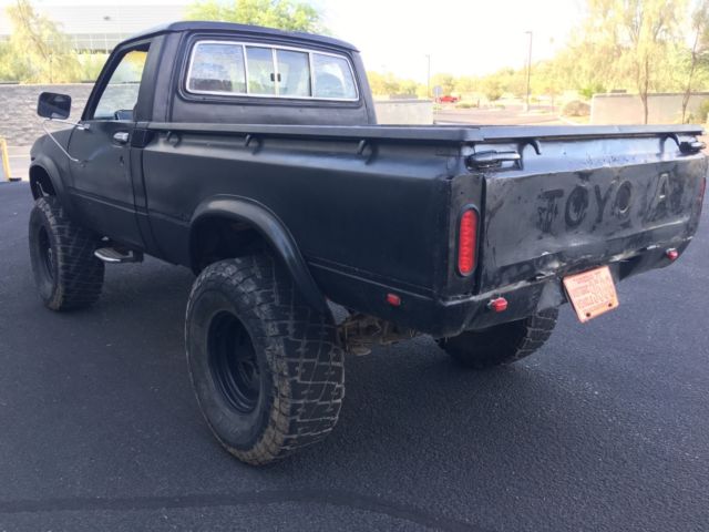 1980 Toyota Hilux 4x4 Straight Axle Rock Crawler - photo 6