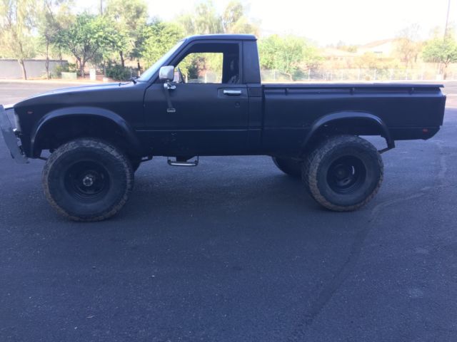 1980 Toyota Hilux 4x4 Straight Axle Rock Crawler - photo 7