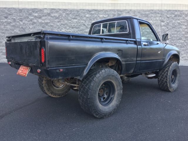 1980 Toyota Hilux 4x4 Straight Axle Rock Crawler - photo 8