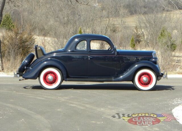 1935 Ford Other Deluxe Rumble Seat Coupe - photo 2
