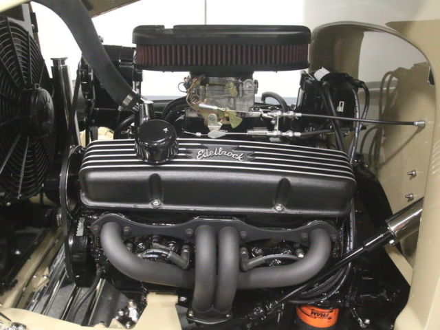 1932 Ford Roadster - photo 4
