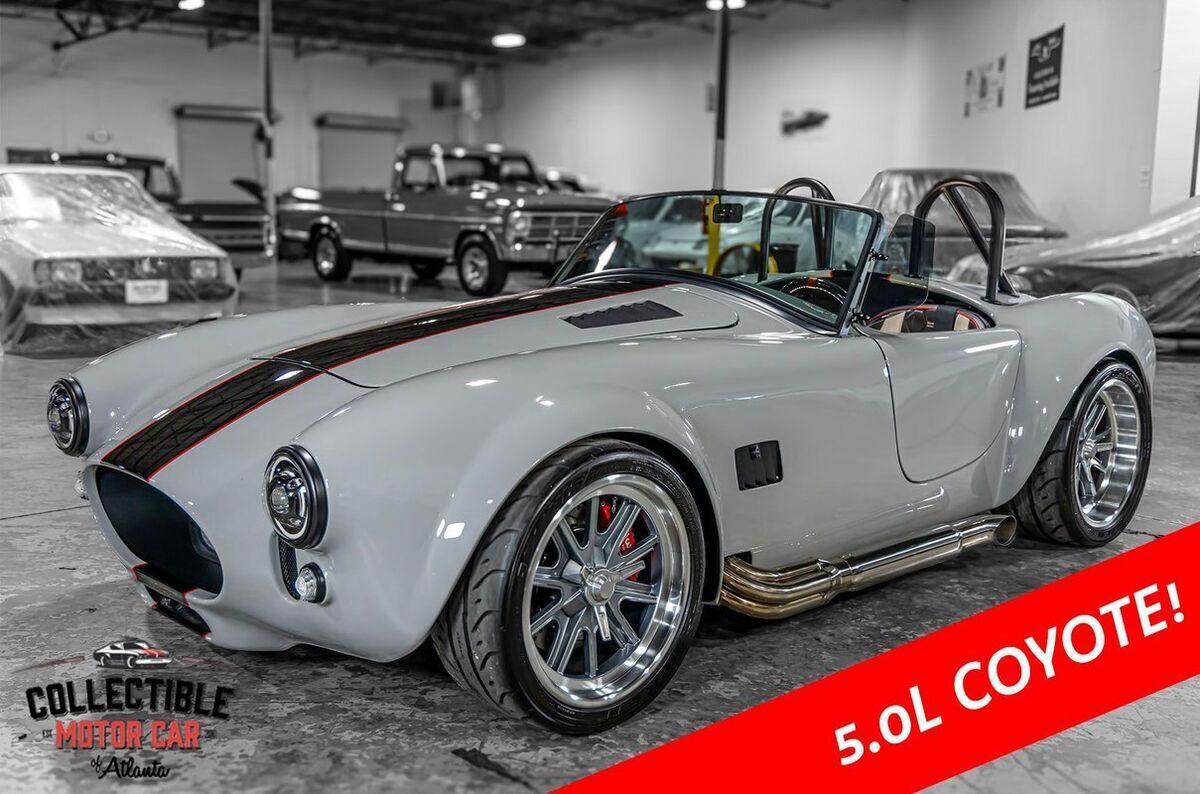 HIGH END RESTOMOD, SUPER CLEAN, 3RD GEN COYOTE, TONS OF CAMERAS, CHALK GREY! 1965 Shelby Cobra Replica
