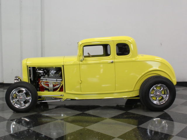1932 Ford 5 Window Coupe - photo 2