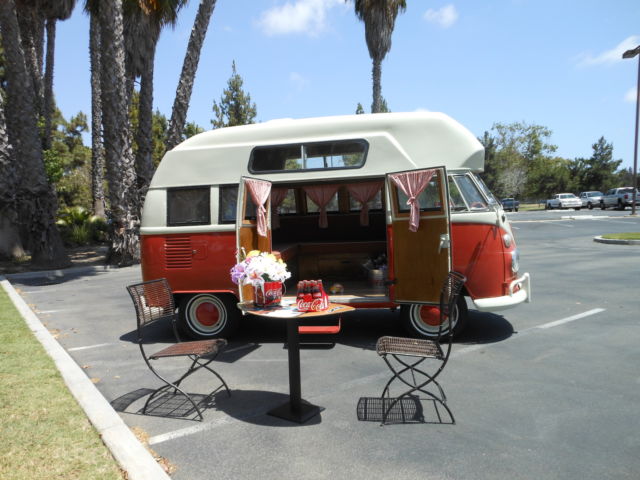 High Top Camper Bus Transporter Kombi VW Class Vintage R/V 1964 Volkswagen Bus/Vanagon CAMPER