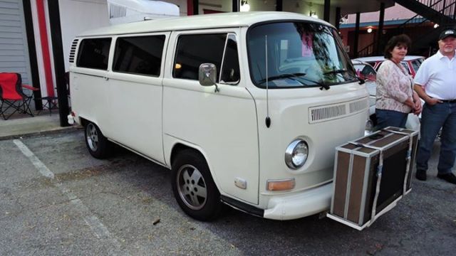 Highly Customized 1973 Kombi Bus 1973 Volkswagen Bus/Vanagon Shaved handles/No chrome
