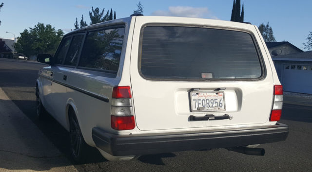 1975 Volvo 240 - photo 2