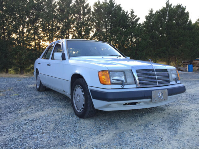 1990 Mercedes-Benz 300-Series - photo 2