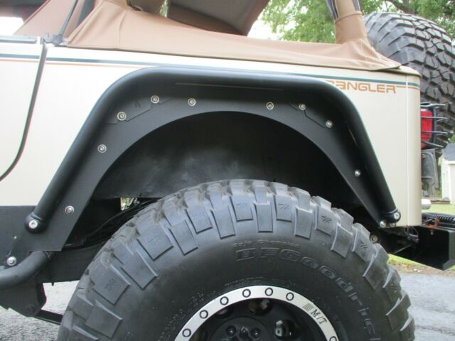 1993 Jeep Wrangler Sahara - photo 6