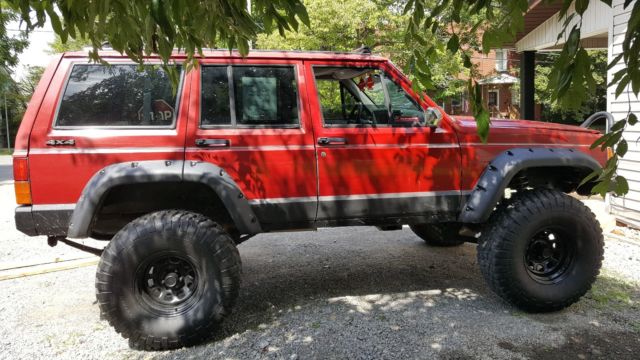 Highly Modified XJ 1990 Jeep Cherokee