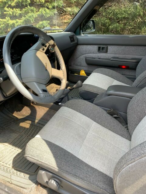 1990 Toyota Pickup SR5 - photo 12