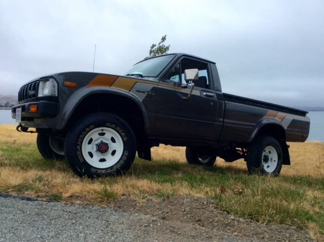 1983 Toyota Other Pickup DLX - photo 2