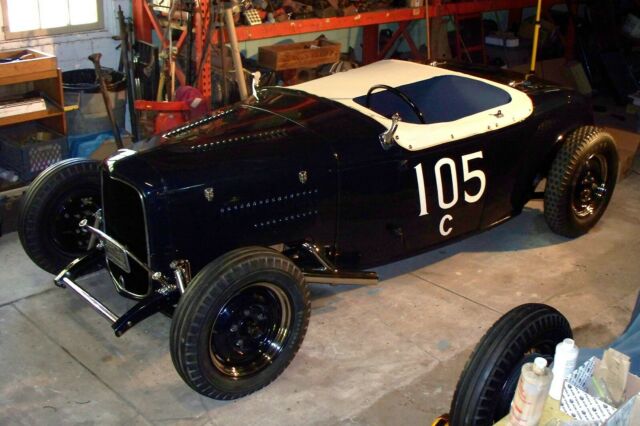 1932 Ford Roadster - photo 2