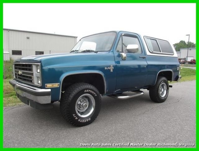 Hitch Used 350 5.7L V8 16V Fuel Injected Engine Automatic 4WD Suede Interior 1987 Chevrolet Blazer Silverado K5 4X4 Classic SUV Power Options Tow