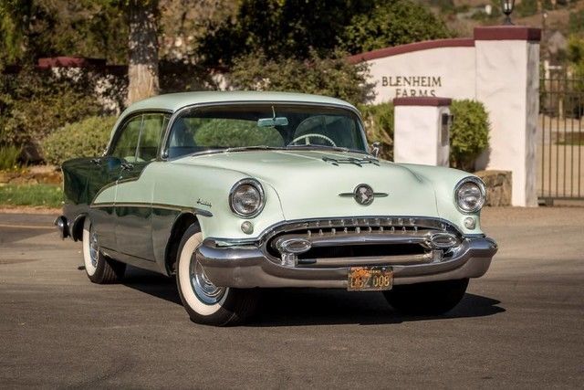 Holiday 1955 Oldsmobile Eighty-Eight