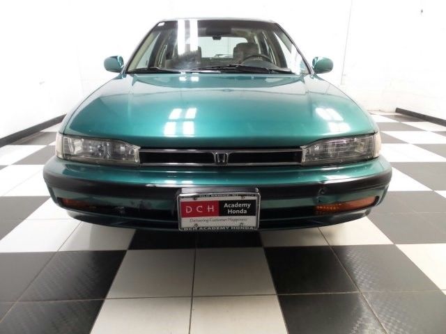 1993 Honda Accord EX-L - photo 5