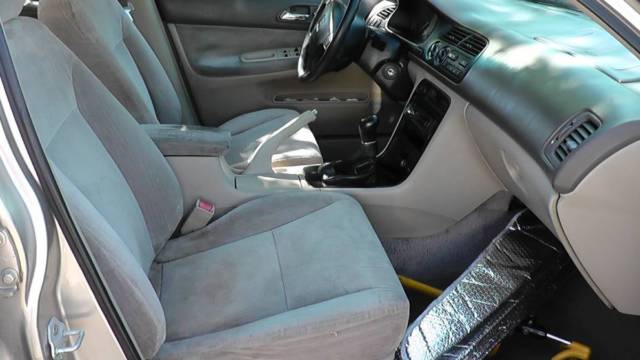 1994 Honda Accord LX - photo 9