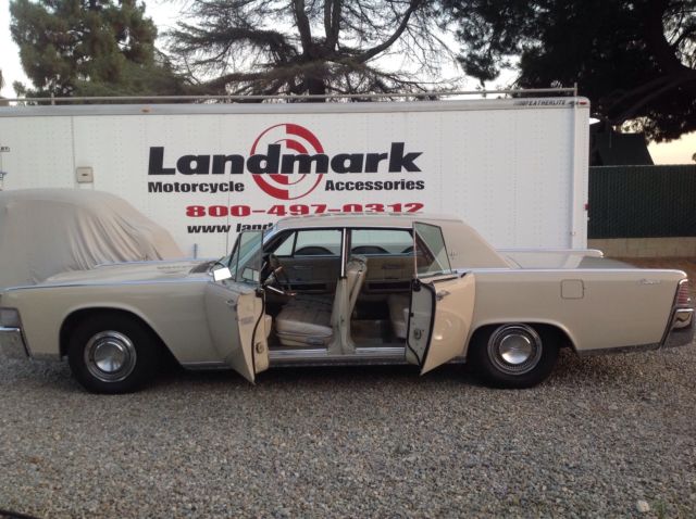 Hopalong Cassiday orignal Lincoln Contintall 1965 Lincoln Continental