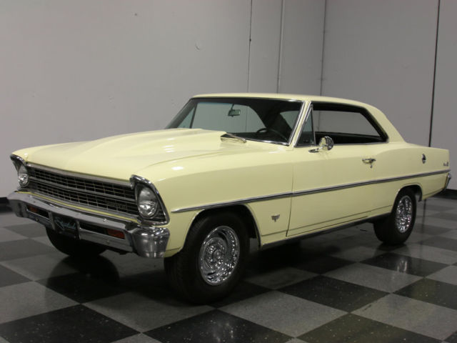 HOT LITTLE CHEVY II, 327 V8, 4-SPEED, SHORTY HEADERS, FLOWMASTERS, SLICK RIDE!! 1967 Chevrolet Nova